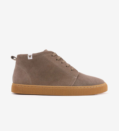 Hiro Chukka Boots by Pitas in suede with rubber sole, perfect for everyday comfort and durability.