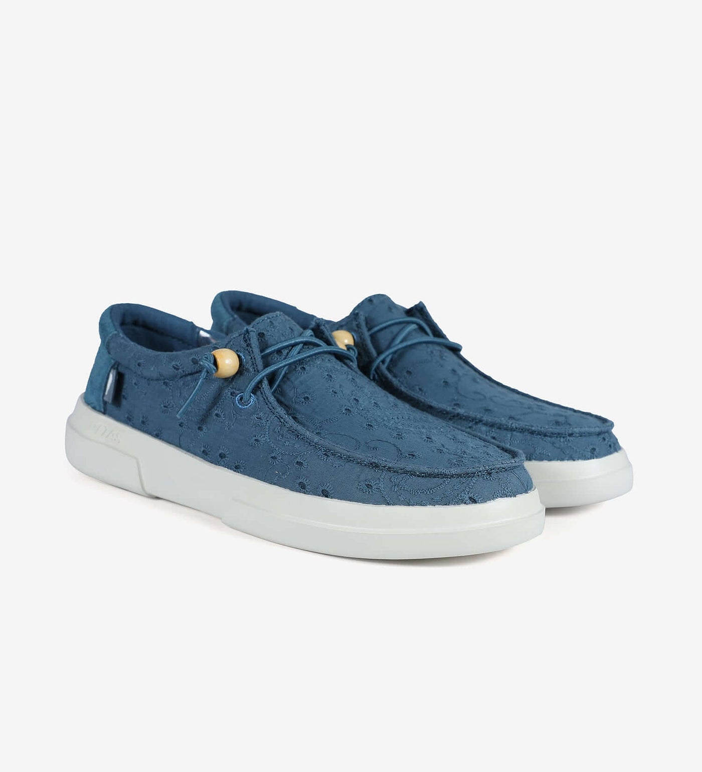 Blue Kila Ultralight Wallys with elastic laces and EVA sole, featuring breathable 100% cotton upper and supportive heel counter.