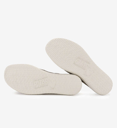 Ultralight shock absorbent EVA sole of WP150 Loafers showing grip and Pitas branding for comfort and durability.