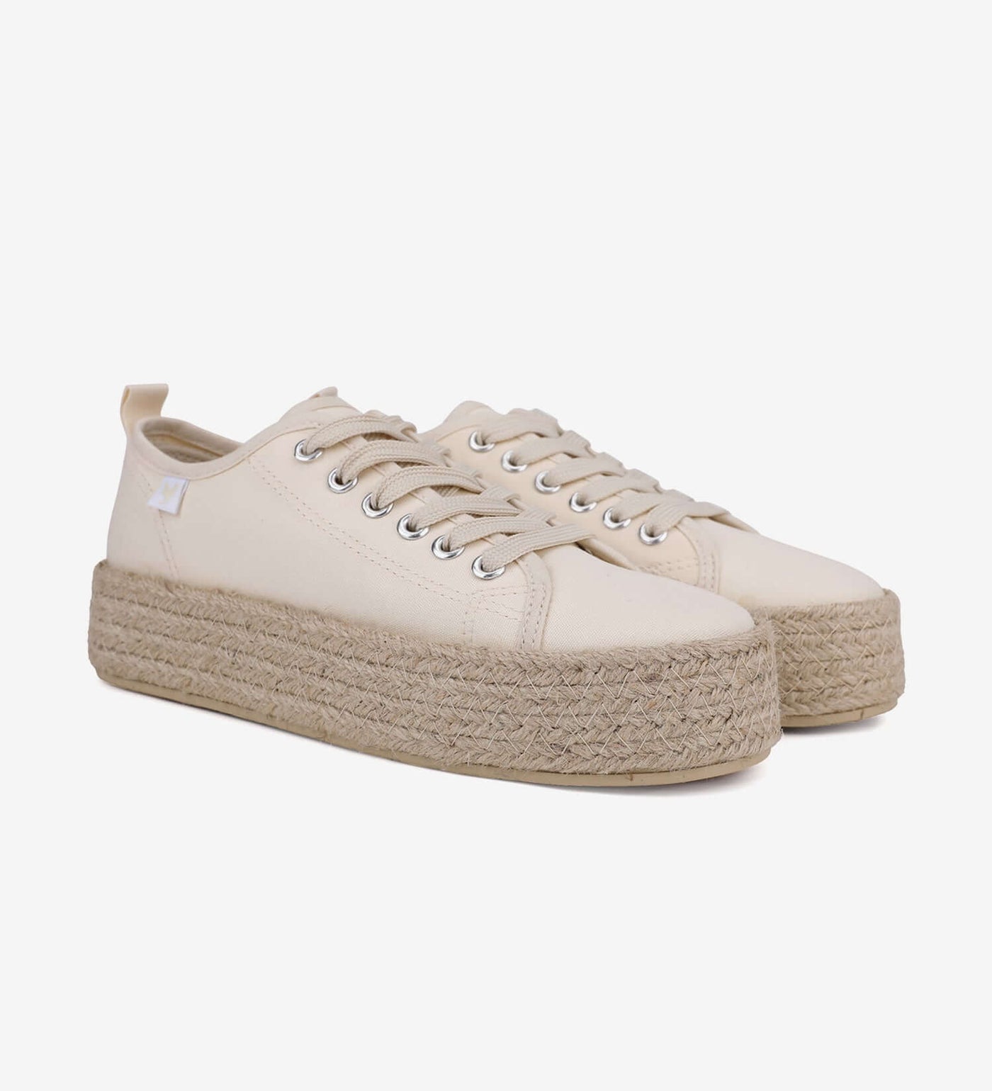 Cream lace-up canvas espadrille sneakers with jute platform and rubber sole, Mediterranean summer style, 4cm height.